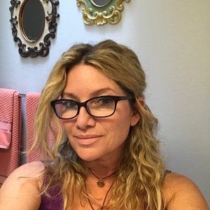 Meet your Posher, Vivian